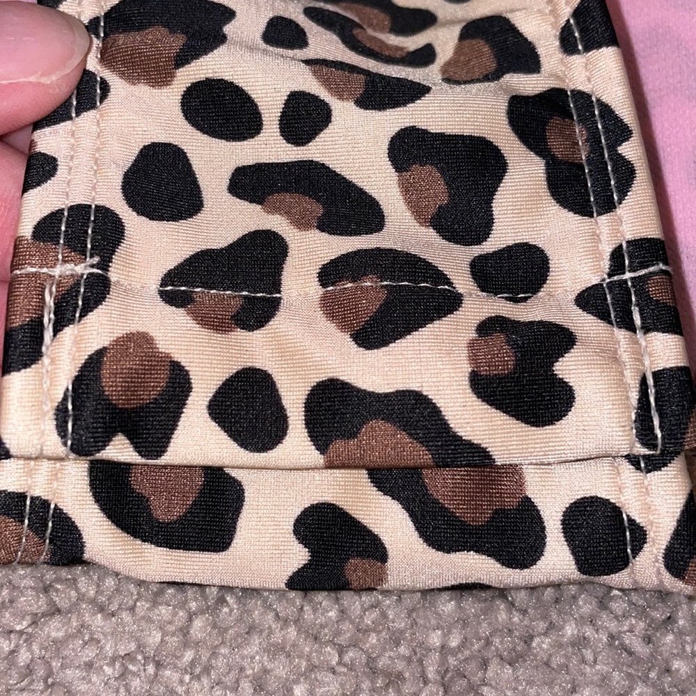Cat & Jack 3T swimsuit leopard animal print zip up snaps short sleeve one piece - Picture 4 of 6